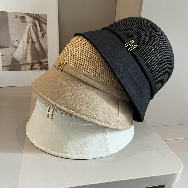 26 Hermes Hat 1004